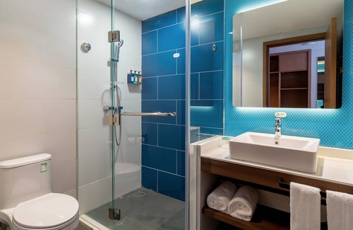 Lixia District Hotel | Holiday Inn Express Jinan Jingshi by IHG