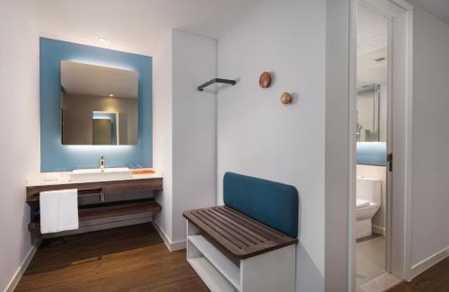 Guangyang District Hotel | Holiday Inn Express Langfang New Chaoyang by IHG