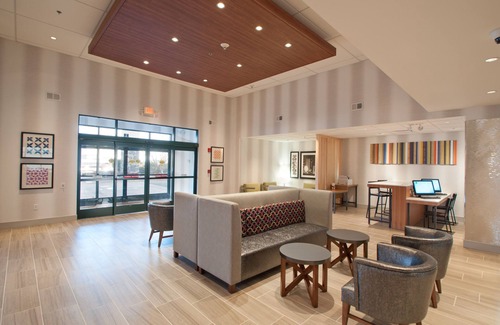 Stafford Hotel | Holiday Inn Express Quantico - Stafford by IHG