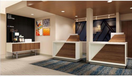 Redding Hotel | Holiday Inn Express Redding North by IHG