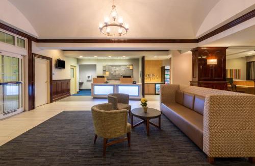 State College Hotel | Holiday Inn Express State College at Williamsburg Square by IHG