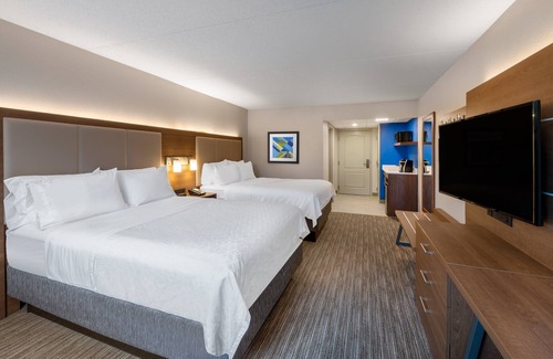State College Hotel | Holiday Inn Express State College at Williamsburg Square by IHG
