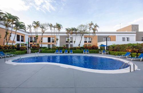 Cacique Hotel | Holiday Inn Express San Jose Costa Rica Airport by IHG