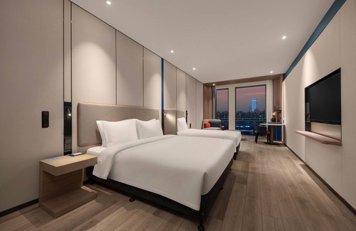 Minhang Hotel | Holiday Inn Express Shanghai Pujiang by IHG