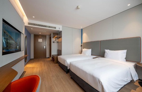 Minhang Hotel | Holiday Inn Express Shanghai Pujiang Lianhang Road by IHG