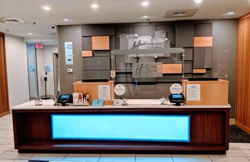 South Burlington Hotel | Holiday Inn Express South Burlington by IHG