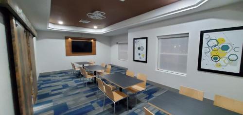 Williamsburg Resort | Holiday Inn Express & Suites Williamsburg by IHG