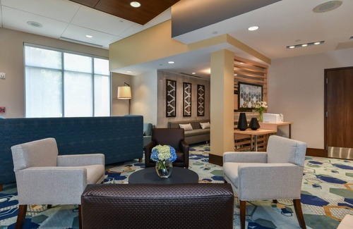 Ballantyne Hotel | Holiday Inn Express & Suites Charlotte - Ballantyne by IHG