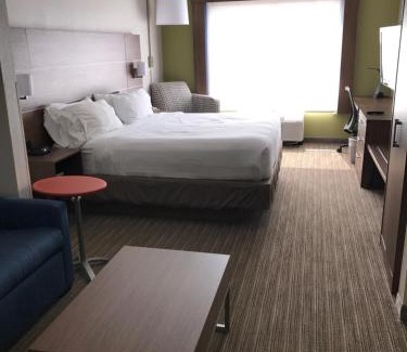 East Ridge Hotel | Holiday Inn Express & Suites Chattanooga - East Ridge by IHG