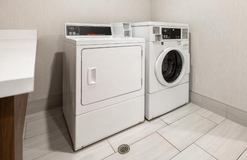 East Ridge Hotel | Holiday Inn Express & Suites Chattanooga - East Ridge by IHG