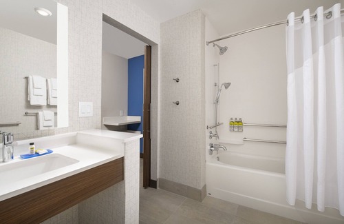 Kingsland Hotel | Holiday Inn Express & Suites Kingsland I-95-Naval Base Area by IHG