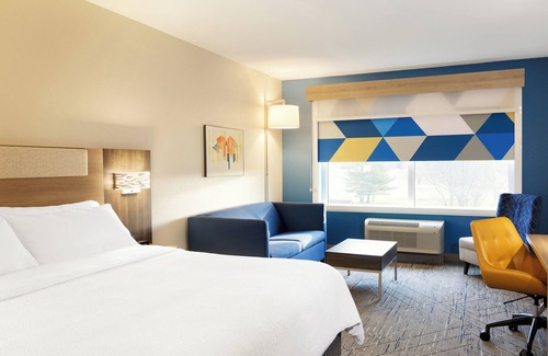 Morrow Hotel | Holiday Inn Express & Suites Morrow Atlanta South by IHG