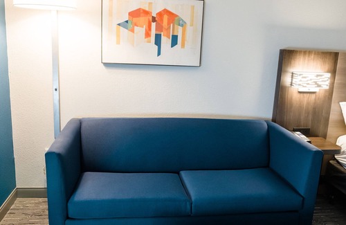 Powell Hotel | Holiday Inn Express & Suites Knoxville-North-I-75 Exit 112 by IHG