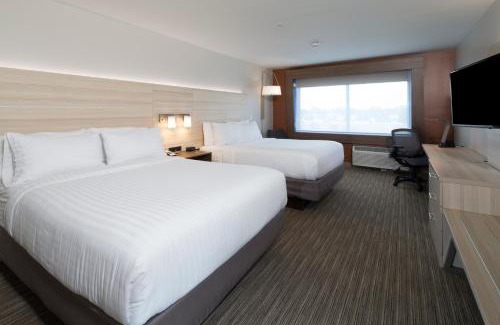Auburn Hotel | Holiday Inn Express & Suites - Auburn by IHG