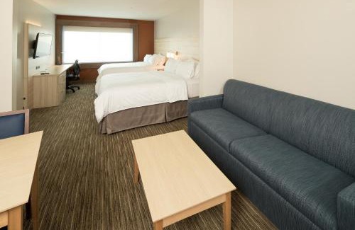 Auburn Hotel | Holiday Inn Express & Suites - Auburn by IHG
