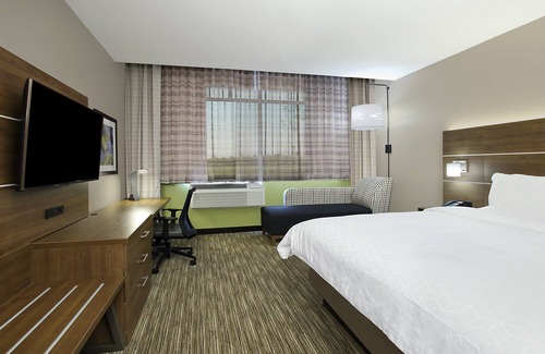 Frisco Hotel | Holiday Inn Express & Suites Dallas-Frisco NW Toyota Stdm by IHG