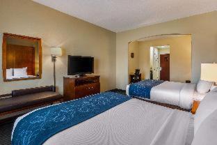 Leesburg Hotel | Holiday Inn Express & Suites Leesburg - Historic District by IHG