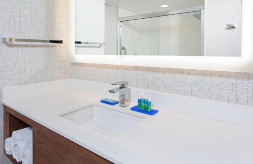 East Pasadena Hotel | Holiday Inn Express & Suites Pasadena - Los Angeles by IHG