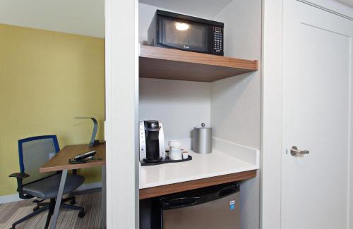 East Pasadena Hotel | Holiday Inn Express & Suites Pasadena - Los Angeles by IHG