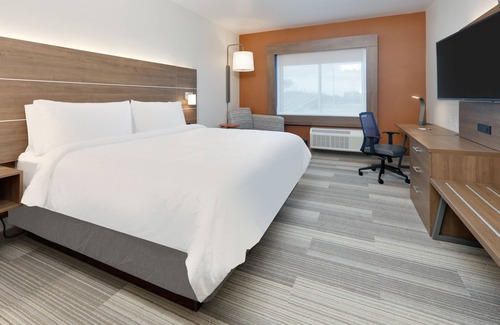 Plano Hotel | Holiday Inn Express & Suites Plano East - Richardson by IHG