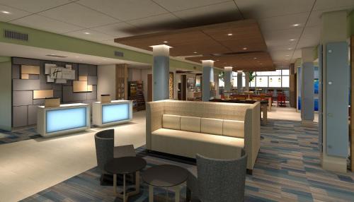 Quincy Hotel | Holiday Inn Express & Suites Quincy I-10 by IHG