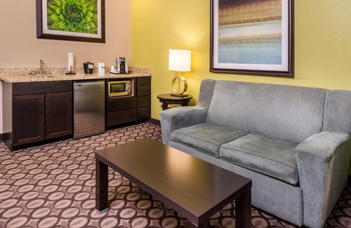 Rockport Hotel | Holiday Inn Express & Suites Rockport - Bay View by IHG