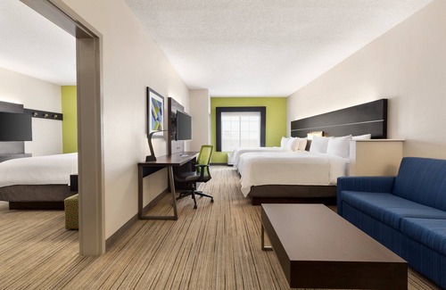 Shawnee Hotel | Holiday Inn Express & Suites Shawnee by IHG