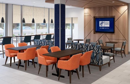 Sauk City Hotel | Holiday Inn Express - Sauk City by IHG
