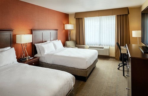Pullman Hotel | Holiday Inn Express And Suites Pullman, an IHG Hotel