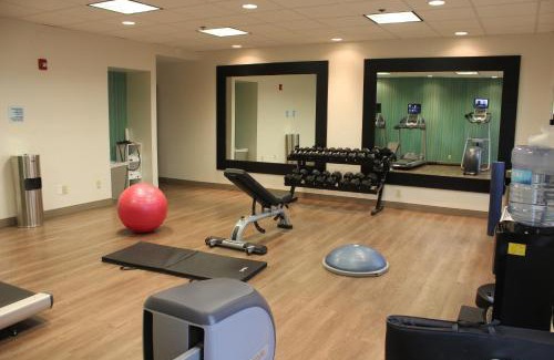 Wilmington Hotel | Holiday Inn Express Wilmington by IHG