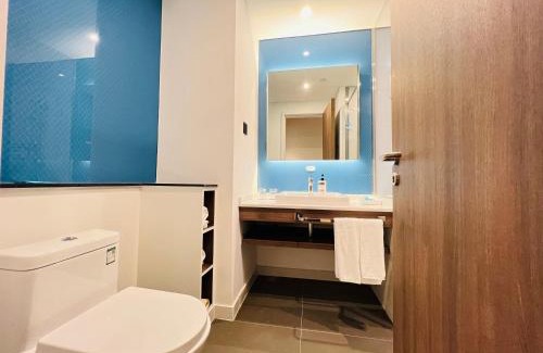 Jiangcheng District Hotel | Holiday Inn Express Yangjiang City Center by IHG