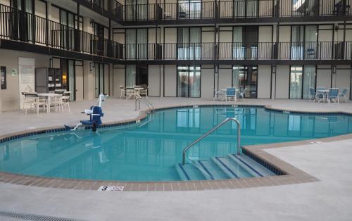 Grantville Hotel | Holiday Inn Harrisburg I-81 Hershey Area by IHG