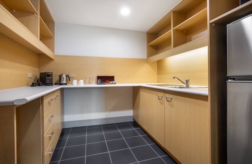 Melbourne Airport Hotel | Holiday Inn Melbourne Airport by IHG