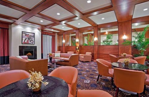 Fort Wayne Hotel | Holiday Inn Purdue - Fort Wayne by IHG