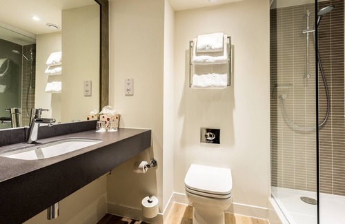 Aldermaston Wharf Hotel | Holiday Inn Reading West by IHG
