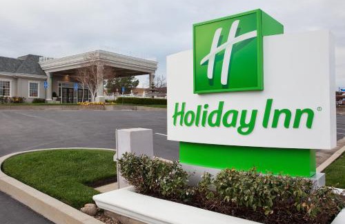 Redding Hotel | Holiday Inn Redding by IHG
