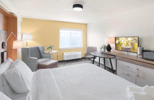 Redding Hotel | Holiday Inn Redding by IHG
