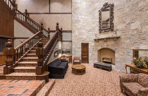 Allenton Hotel | Holiday Inn St. Louis West Six Flags by IHG