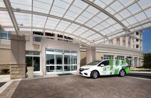 Skyland Hotel | Holiday Inn & Suites Arden - Asheville Airport by IHG