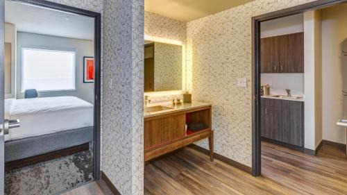 Bellingham Hotel | Holiday Inn & Suites Bellingham by IHG