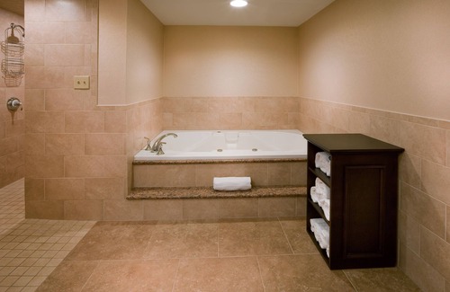 Williamsport Hotel | Holiday Inn Williamsport by IHG