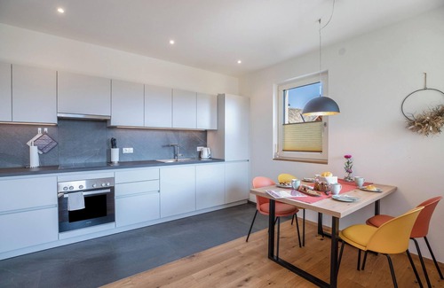 St. Michael/San Michele Apartment | Holiday Apartment 'Meine Bleibe - Terra' with Mountain View, Garden & Wi-Fi