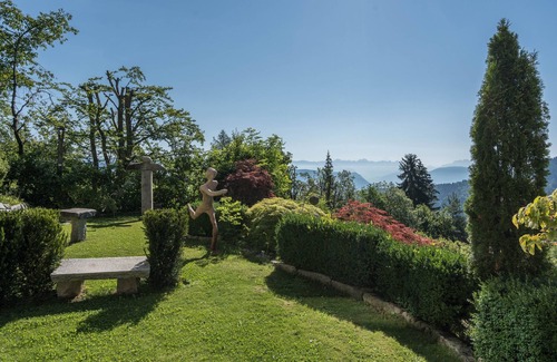 Tesimo Apartment | Holiday Apartment "Mooskofel" on the Baumannhof with Wi-Fi & Balcony