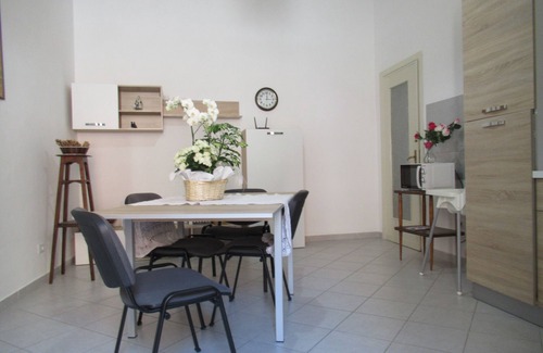 Tonco Apartment | Holiday Monferrato - LE GINESTRE - WI-FI AND PARKING FREE