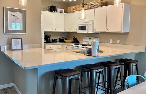 Crescent Beach House | Holiday Oasis -5 minutes to Beach and boat ramp; pets welcome