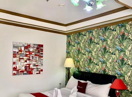 Tuguegarao Hotel | Holiday Plaza Hotel Tuguegarao City