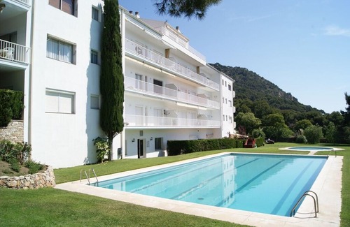 Aiguablava Apartment | Holiday Rental Apartment With Swimming Pool in Begur, Aiguablava
