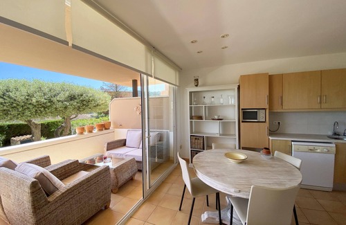 Aiguablava Apartment | Holiday rental apartment with swimming pool in Begur, Aiguablava
