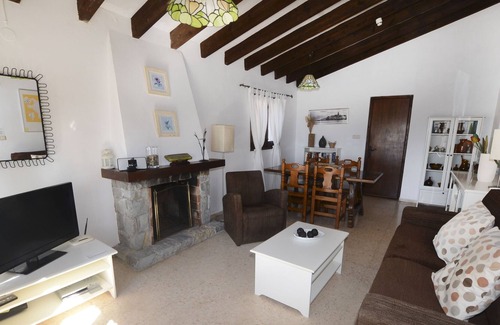 Benissa Coast Villa | Holiday rental home situated in Benissa (Costa Blanca) for maximum 5 people. This villa is located in a quite area, where you will enjoy the beautiful beaches lengthways the coast of Benissa.