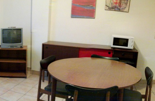 Lido degli Estensi Apartment | HOLIDAY RESIDENCE: sea and shopping within reach.